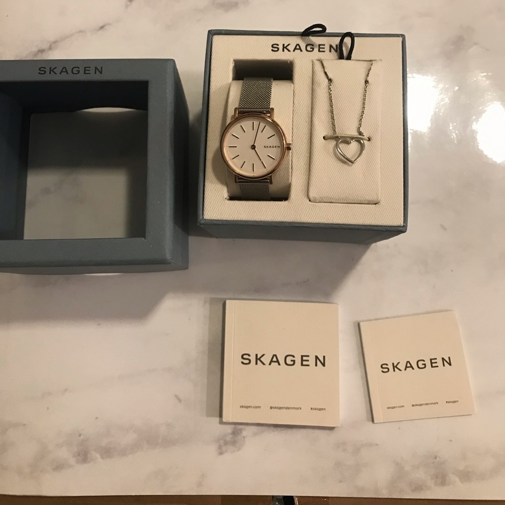 Skagen Women's SKW1106 Watch and Heart Necklace Set, Rose Gold/Silver